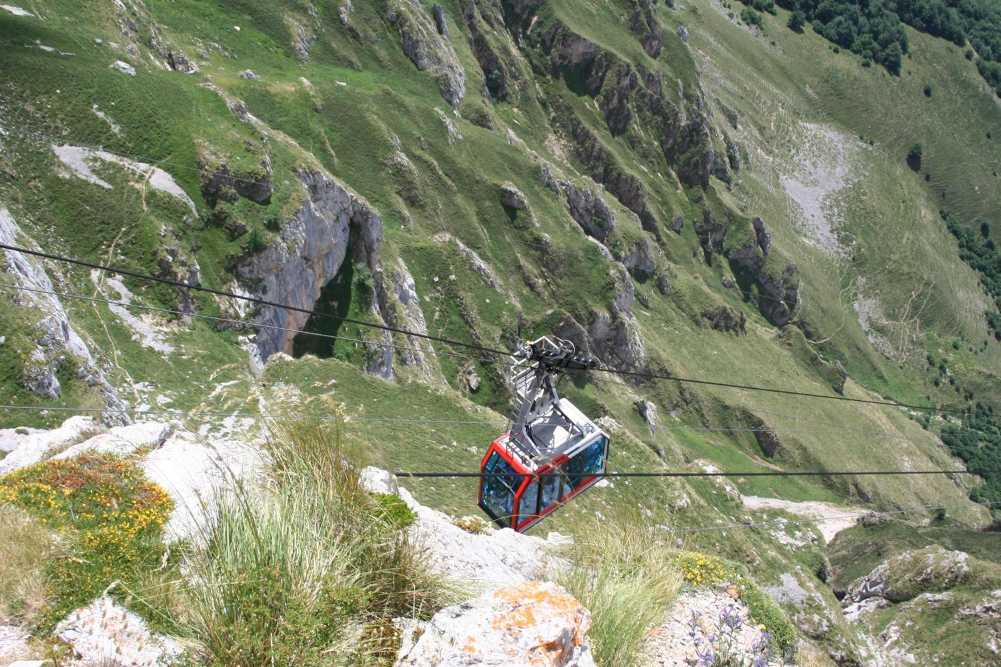 Hosteria Picos De Europa โปเตส ภายนอก รูปภาพ